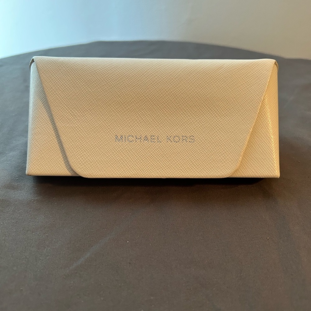 ☀️Host Pick☀️Michael Kors Glasses Case